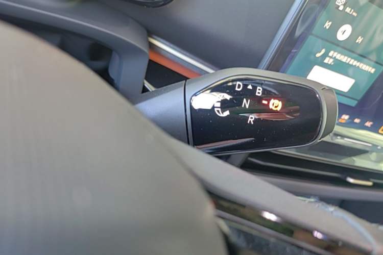 Used Volkswagen ID.UNYX 2025 Pure Model Gear Lever