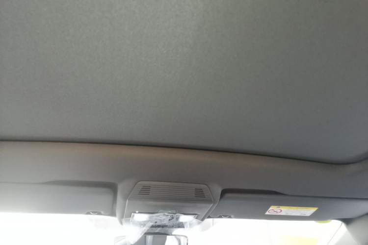 Used Volkswagen ID.UNYX 2025 Pure Model Headliner