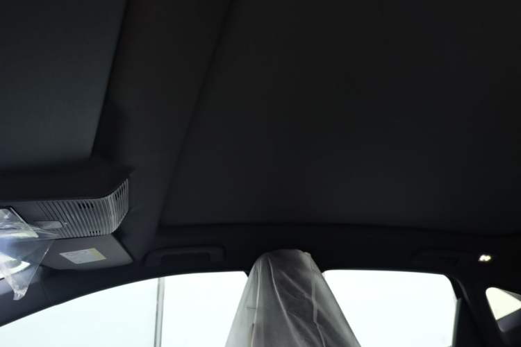 Used Volkswagen ID.UNYX 2025 Pure Model Headliner