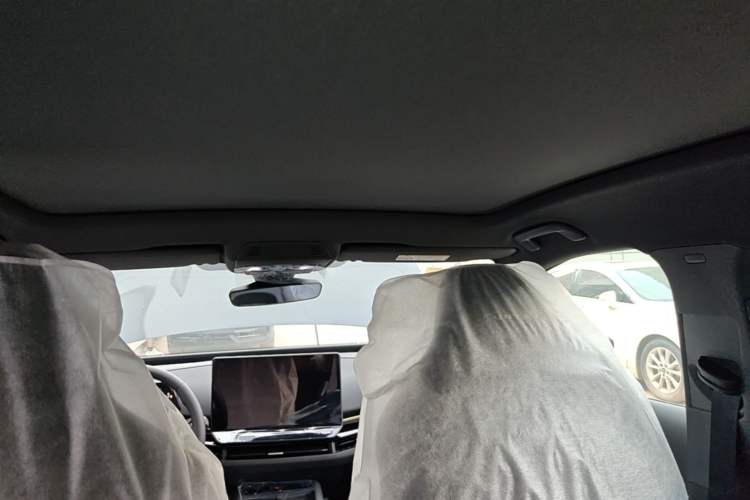 Used Volkswagen ID.UNYX 2025 Pure Model Headliner