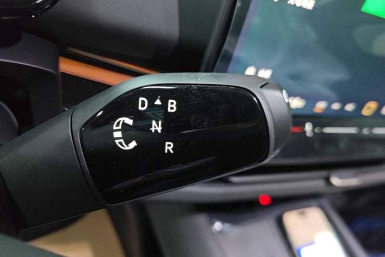 Used Volkswagen ID.UNYX 2025 Pro model Interior 1