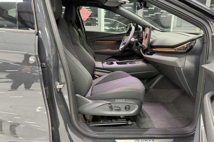 Used Volkswagen ID.UNYX 2025 Pure Model Interior 4