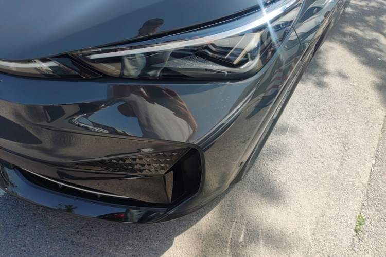 Used Volkswagen ID.UNYX 2025 Pure Model Left Front Headlight