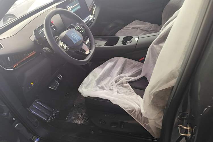 Used Volkswagen ID.UNYX 2025 Pure Model Left Front Seat
