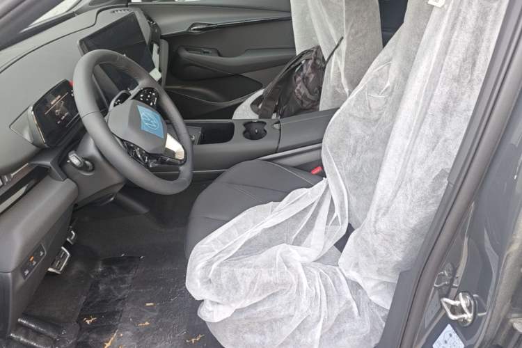 Used Volkswagen ID.UNYX 2025 Pure Model Left Front Seat