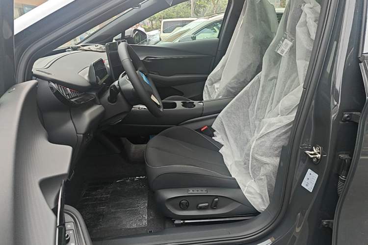 Used Volkswagen ID.UNYX 2025 Pure Model Left Front Seat