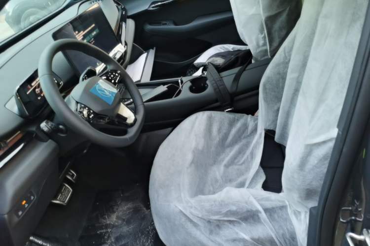 Used Volkswagen ID.UNYX 2025 Pure Model Left Front Seat