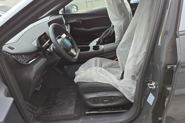 Used Volkswagen ID.UNYX 2025 Pure Model Left Front Seat