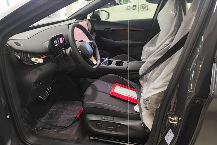 Used Volkswagen ID.UNYX 2025 Pure Model Left Front Seat