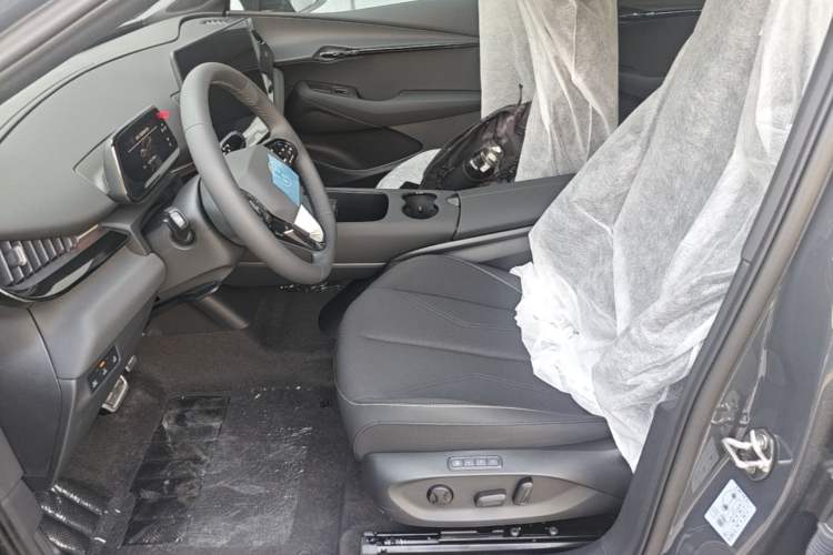 Used Volkswagen ID.UNYX 2025 Pure Model Left Front Seat