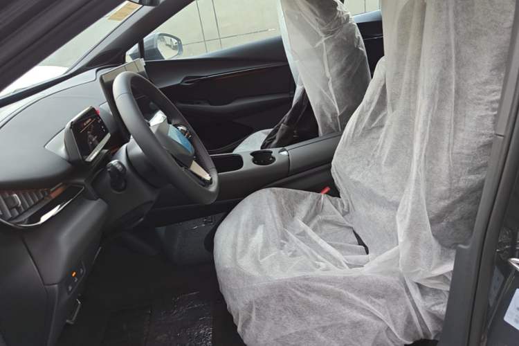 Used Volkswagen ID.UNYX 2025 Pure Model Left Front Seat