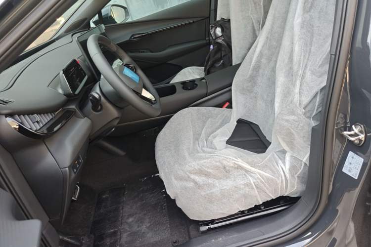 Used Volkswagen ID.UNYX 2025 Pure Model Left Front Seat