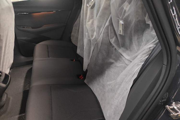 Used Volkswagen ID.UNYX 2025 Pro model Left Rear Seat