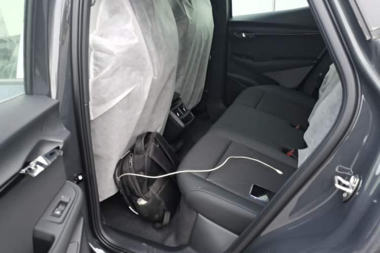 Used Volkswagen ID.UNYX 2025 Pure Model Left Rear Seat