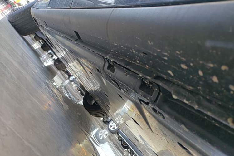 Used Volkswagen ID.UNYX 2025 Pure Model Left Side Sill