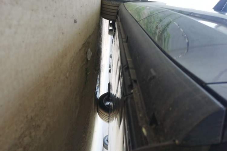 Used Volkswagen ID.UNYX 2025 Pure Model Left Side Sill