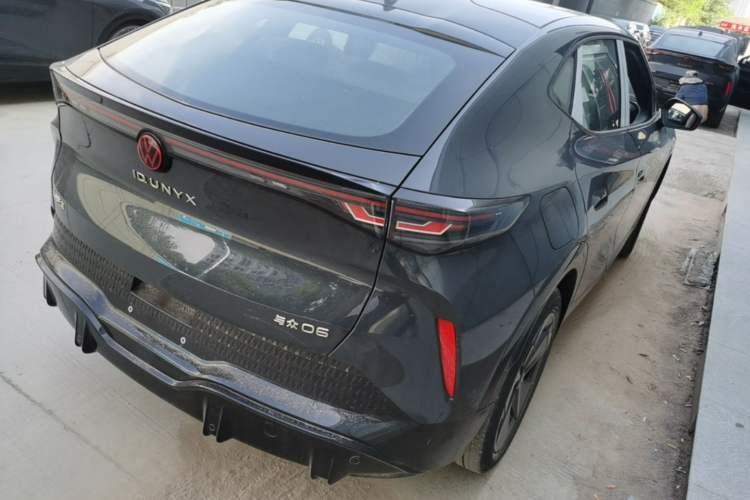 Used Volkswagen ID.UNYX 2025 Pure Model Rear Right 45 Deg