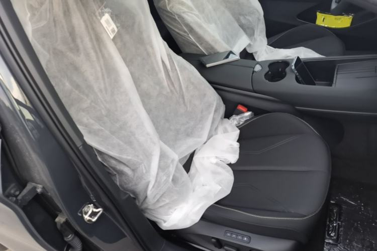 Used Volkswagen ID.UNYX 2025 Pure Model Right Front Seat