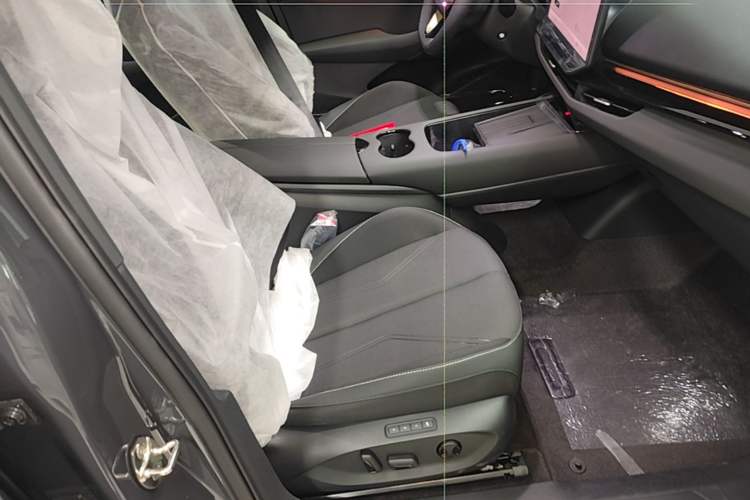 Used Volkswagen ID.UNYX 2025 Pure Model Right Front Seat