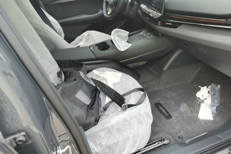Used Volkswagen ID.UNYX 2025 Pure Model Right Front Seat