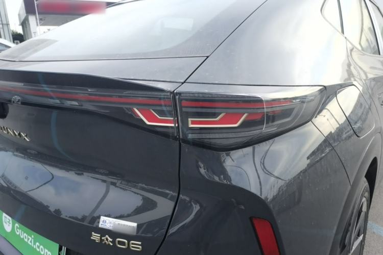 Used Volkswagen ID.UNYX 2025 Pure Model Right Rear Taillight