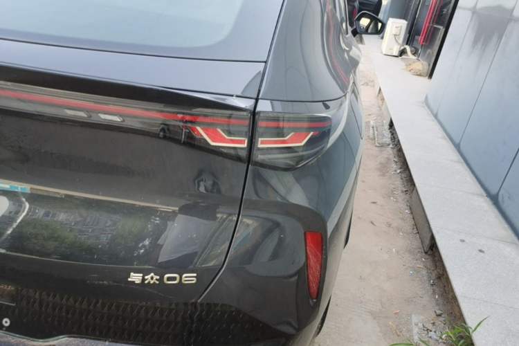 Used Volkswagen ID.UNYX 2025 Pure Model Right Rear Taillight