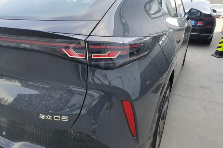 Used Volkswagen ID.UNYX 2025 Pure Model Right Rear Taillight