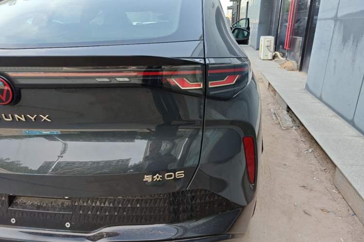 Used Volkswagen ID.UNYX 2025 Pure Model Right Rear Taillight