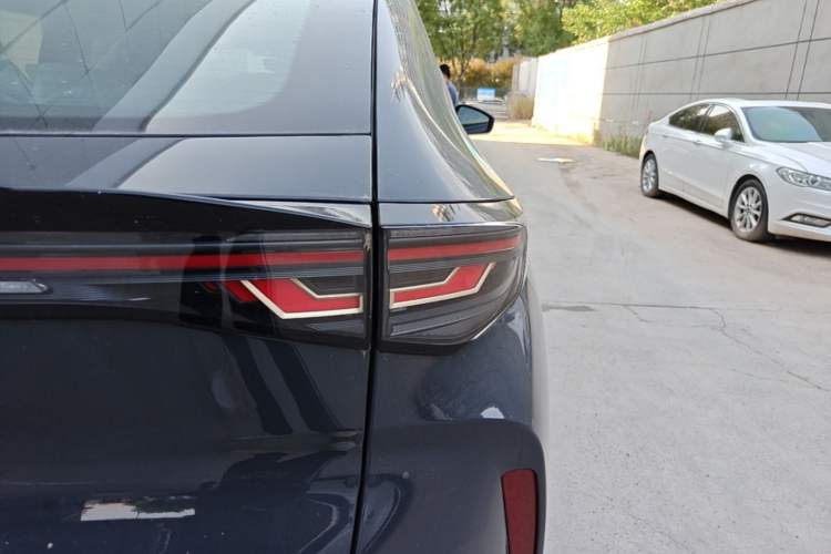 Used Volkswagen ID.UNYX 2025 Pure Model Right Rear Taillight