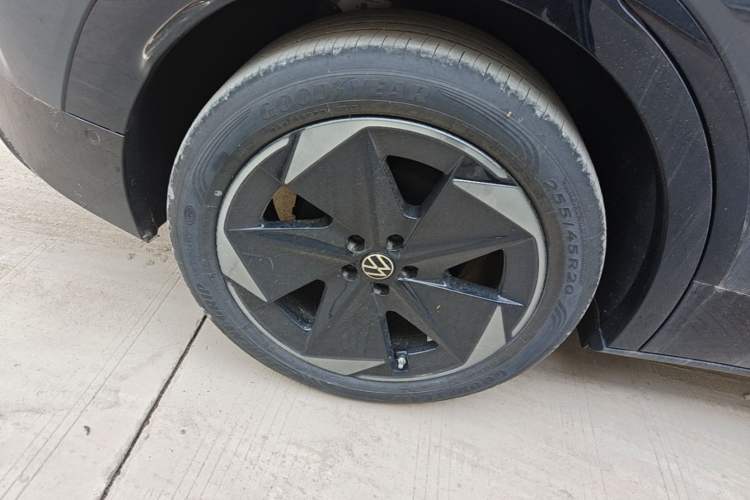 Used Volkswagen ID.UNYX 2025 Pure Model Right Rear Wheel Hub