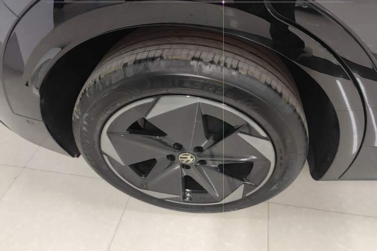 Used Volkswagen ID.UNYX 2025 Pure Model Right Rear Wheel Hub