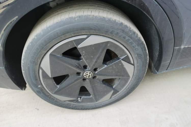Used Volkswagen ID.UNYX 2025 Pure Model Right Rear Wheel Hub