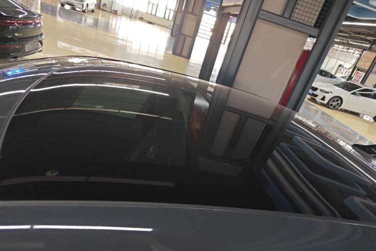 Used Volkswagen ID.UNYX 2025 Pro model Roof