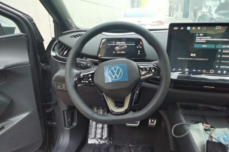Used Volkswagen ID.UNYX 2025 Pure Model Steering Wheel