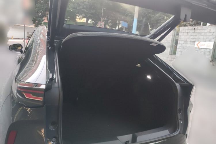 Used Volkswagen ID.UNYX 2025 Pure Model Trunk