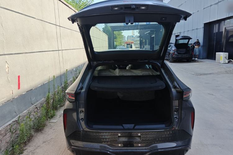 Used Volkswagen ID.UNYX 2025 Pure Model Trunk