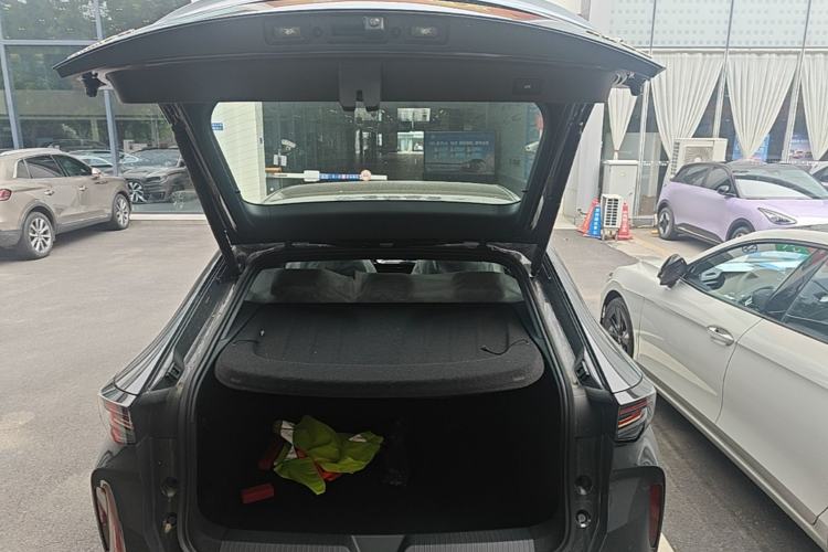 Used Volkswagen ID.UNYX 2025 Pure Model Trunk