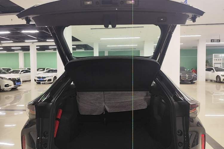 Used Volkswagen ID.UNYX 2025 Pure Model Trunk