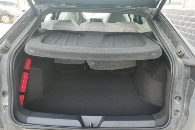 Used Volkswagen ID.UNYX 2025 Pure Model Trunk