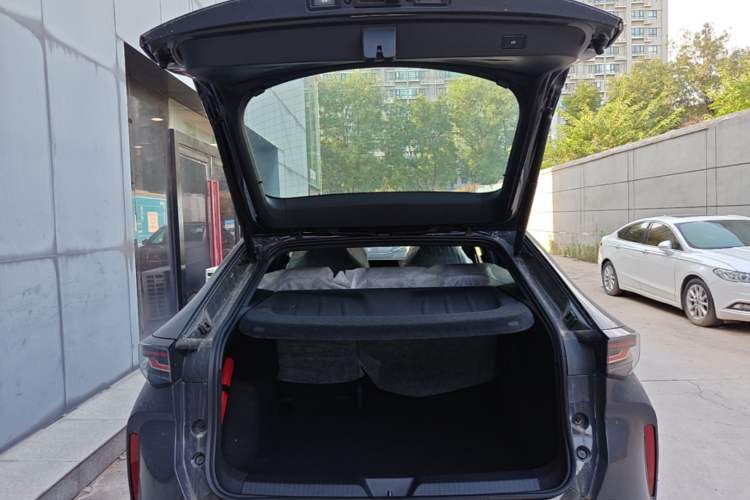 Used Volkswagen ID.UNYX 2025 Pure Model Trunk