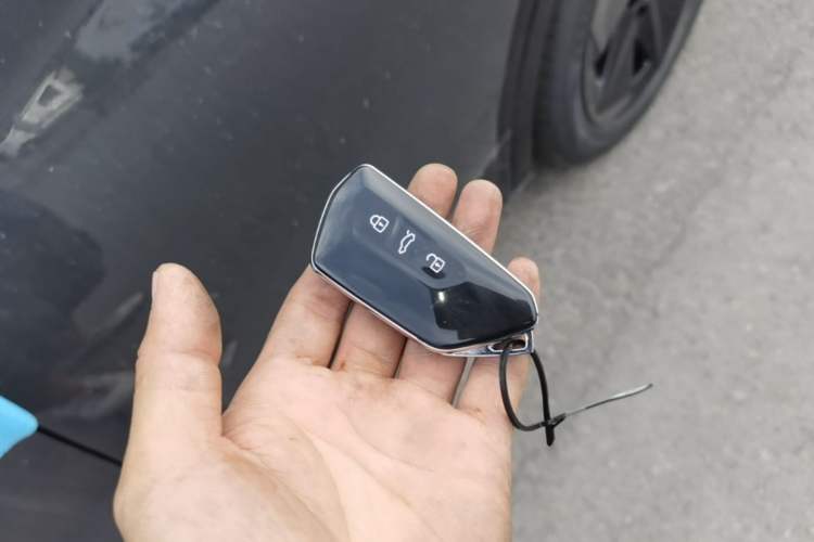 Used Volkswagen ID.UNYX 2025 Pure Model Vehicle Key