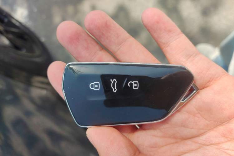 Used Volkswagen ID.UNYX 2025 Pure Model Vehicle Key