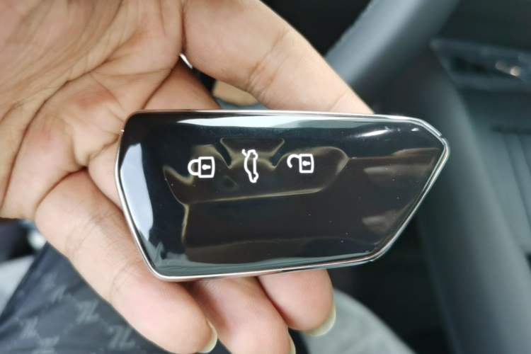Used Volkswagen ID.UNYX 2025 Pure Model Vehicle Key