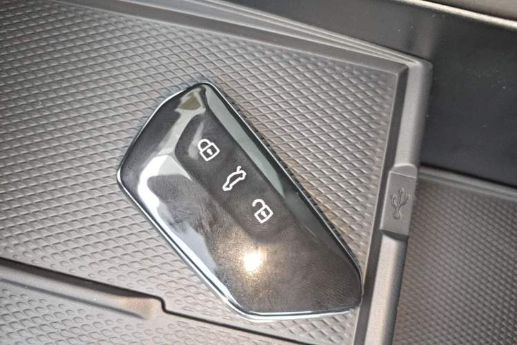 Used Volkswagen ID.UNYX 2025 Pure Model Vehicle Key