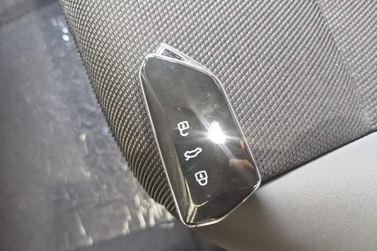 Used Volkswagen ID.UNYX 2025 Pure Model Vehicle Key