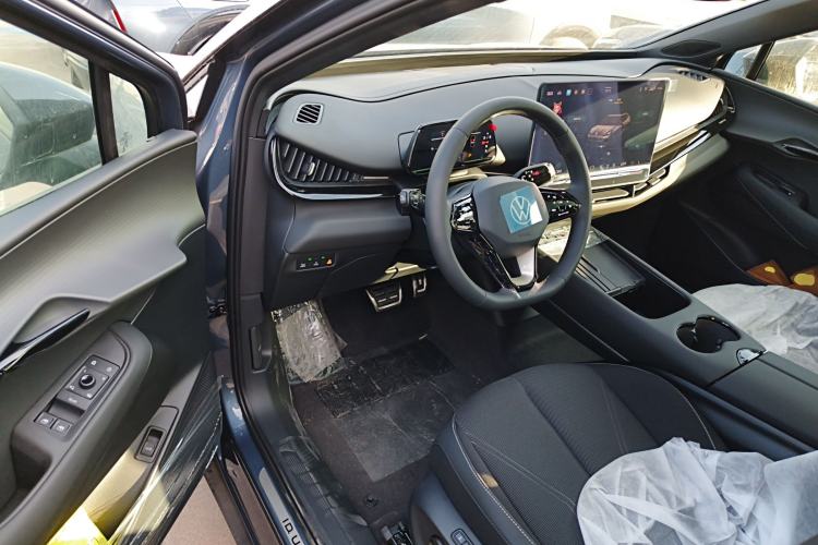 Used Volkswagen ID.UNYX 2025 Pure Model Driver Seat