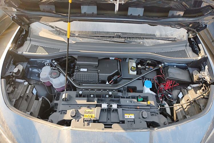 Used Volkswagen ID.UNYX 2025 Pure Model Engine Bay