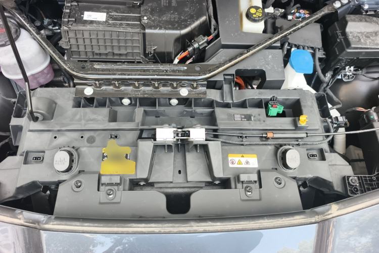 Used Volkswagen ID.UNYX 2025 Pure Model Engine Bay