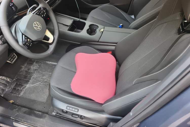 Used Volkswagen ID.UNYX 2025 Pure Model Left Front Seat