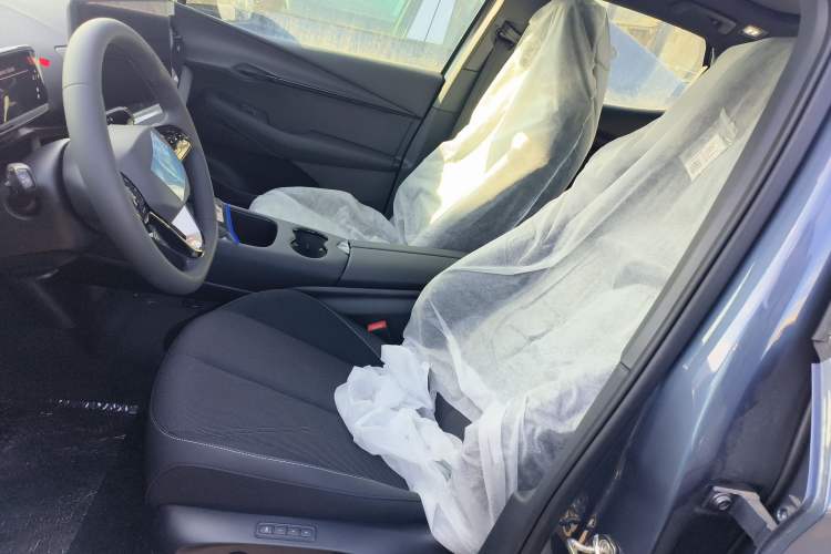 Used Volkswagen ID.UNYX 2025 Pure Model Left Front Seat